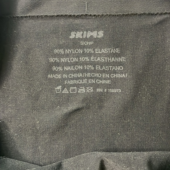 SKIMS NWT Soft Smoothing Seamless Bikini Brief Color Eclipse Black Size Small - Picture 3 of 6